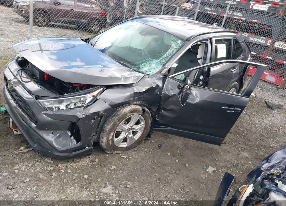 2021 TOYOTA RAV4 XLE VIN: 2T3W1RFV7MW161042