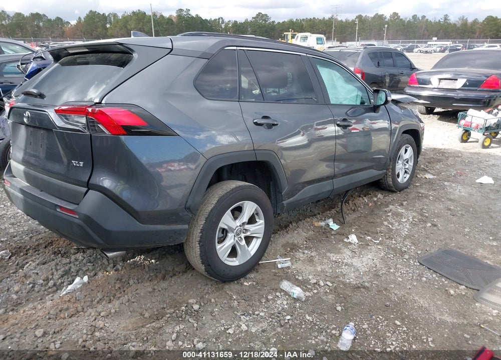 2021 TOYOTA RAV4 XLE VIN: 2T3W1RFV7MW161042