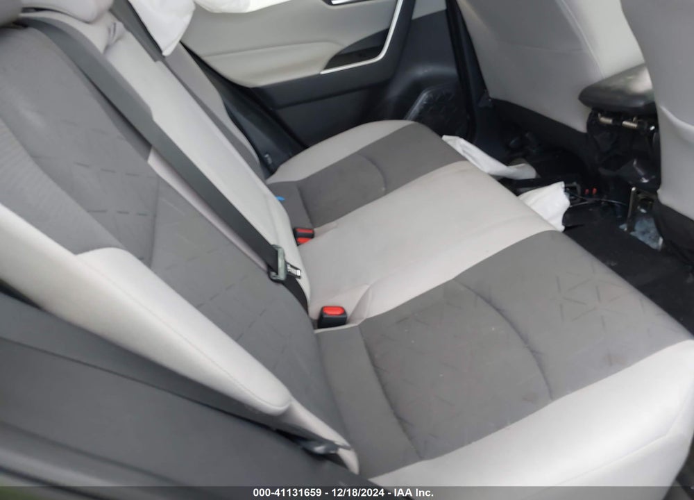 2021 TOYOTA RAV4 XLE VIN: 2T3W1RFV7MW161042