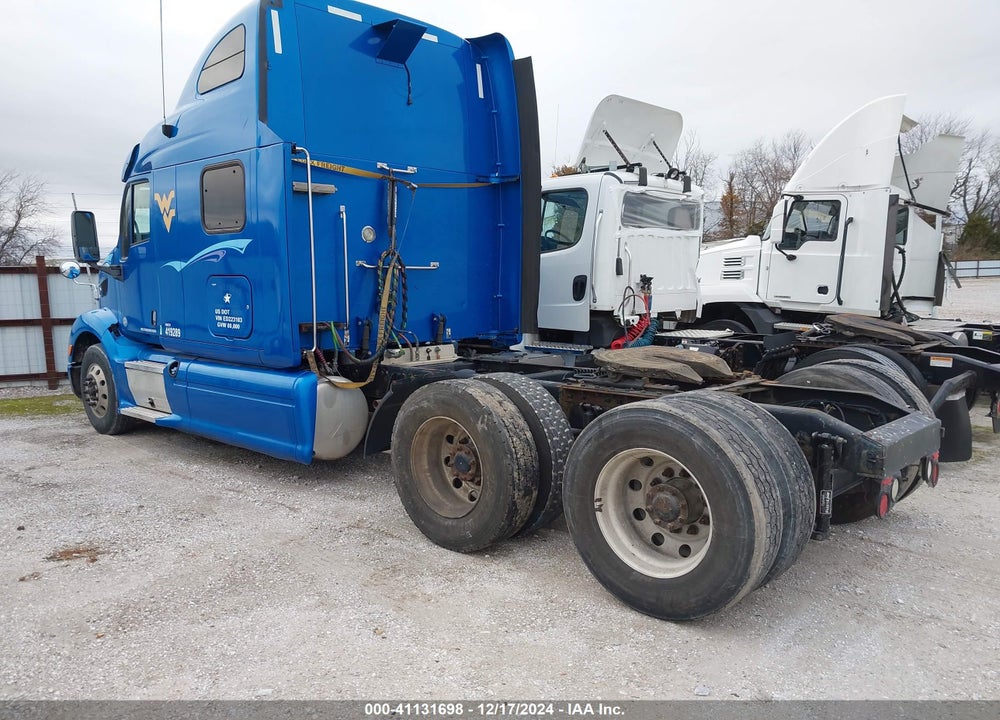 2014 PETERBILT 587 VIN: 1XP4DP9X9ED223103