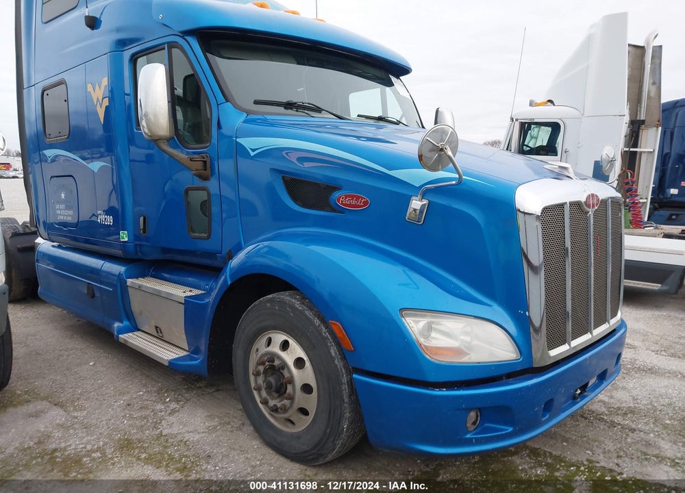 2014 PETERBILT 587 VIN: 1XP4DP9X9ED223103