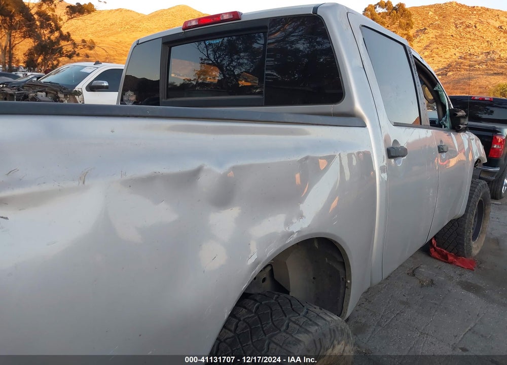 2008 NISSAN TITAN SE VIN: 1N6AA07D18N357354