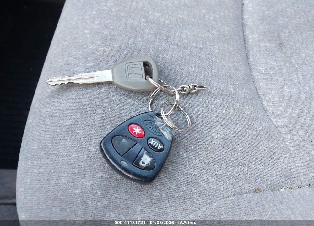 2002 HONDA ACCORD 2.3 LX VIN: JHMCG66592C004191