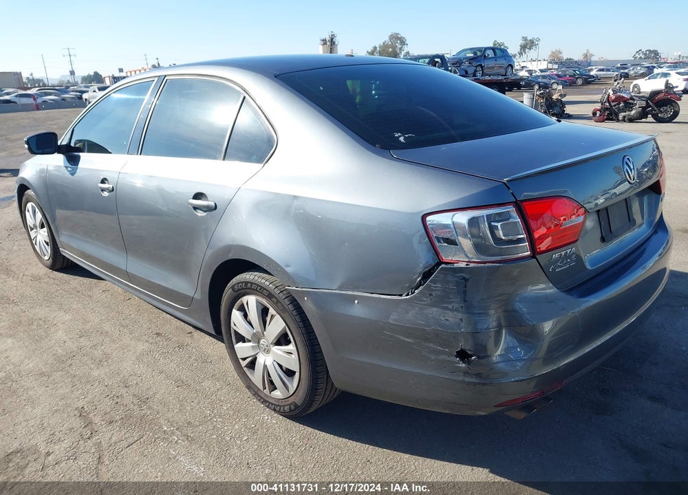 2013 VOLKSWAGEN JETTA 2.5L SE VIN: 3VWDP7AJXDM384091