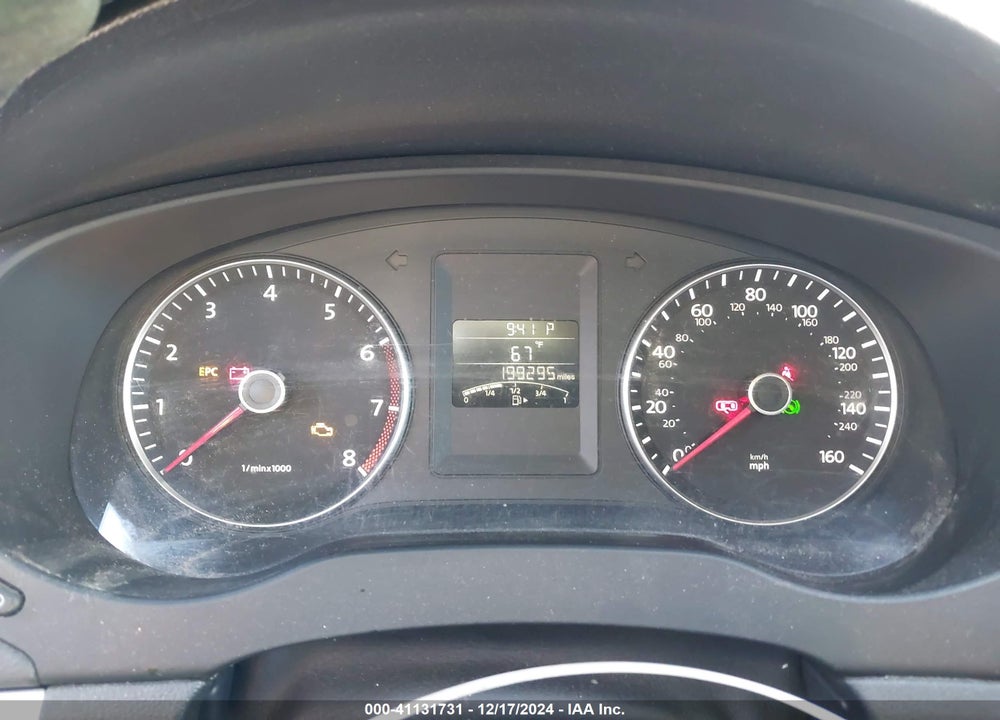 2013 VOLKSWAGEN JETTA 2.5L SE VIN: 3VWDP7AJXDM384091