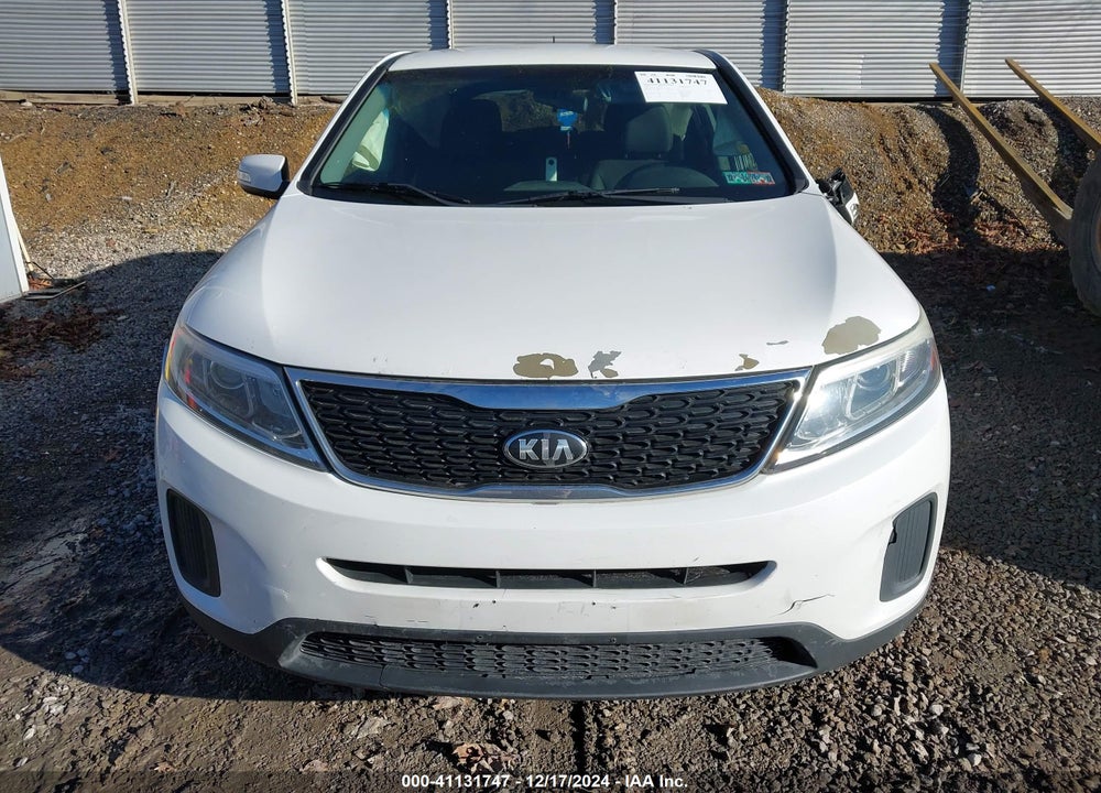2014 KIA SORENTO LX VIN: 5XYKTCA66EG515798