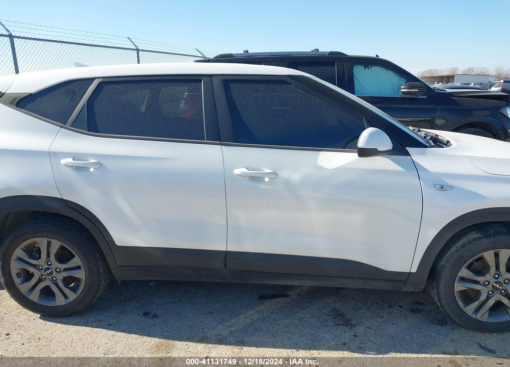 2022 KIA SELTOS LX VIN: KNDEPCAAXN7286058