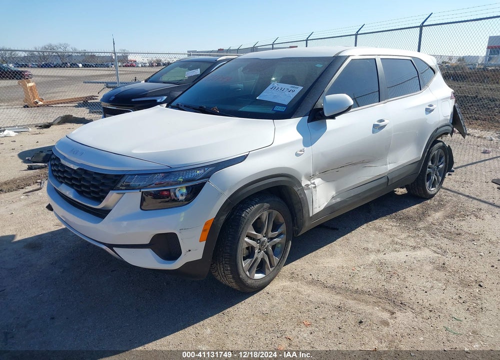 2022 KIA SELTOS LX VIN: KNDEPCAAXN7286058