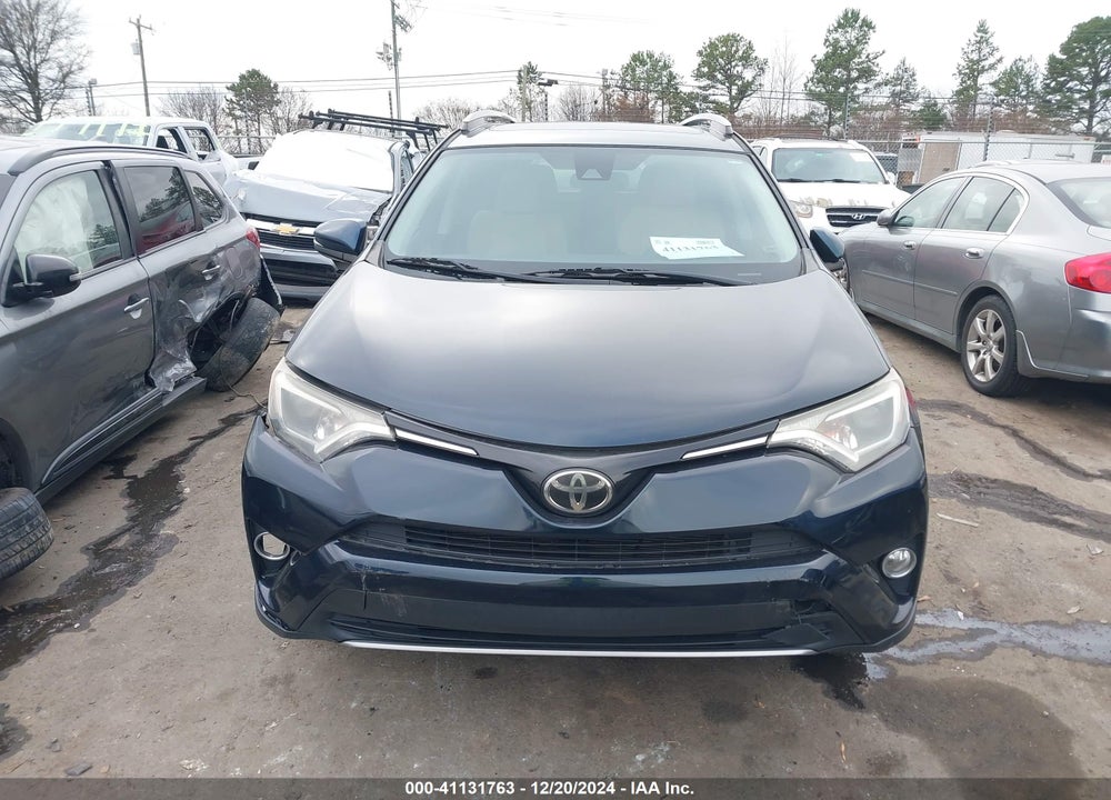 2017 TOYOTA RAV4 XLE VIN: 2T3WFREV9HW405301