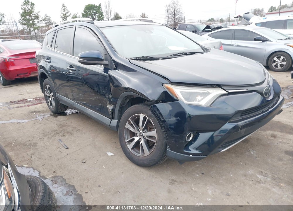 2017 TOYOTA RAV4 XLE VIN: 2T3WFREV9HW405301