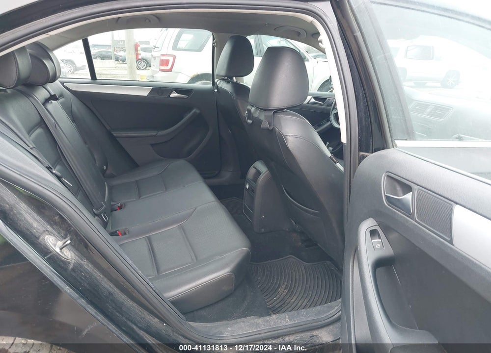 2013 VOLKSWAGEN JETTA 2.5L SE VIN: 3VWDP7AJ7DM209667
