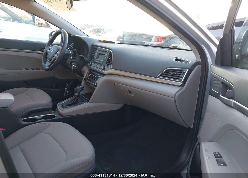 2018 HYUNDAI ELANTRA SE VIN: 5NPD74LF8JH355314