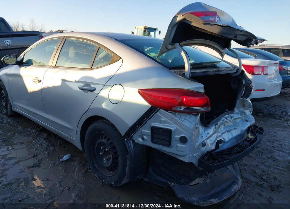 2018 HYUNDAI ELANTRA SE VIN: 5NPD74LF8JH355314