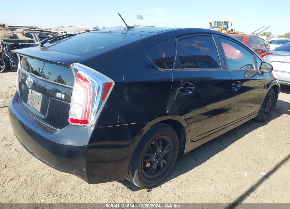 2013 TOYOTA PRIUS THREE SE VIN: JTDKN3DU2D5619037