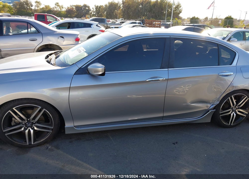 2017 HONDA ACCORD VIN: 1HGCR2F54HA272740