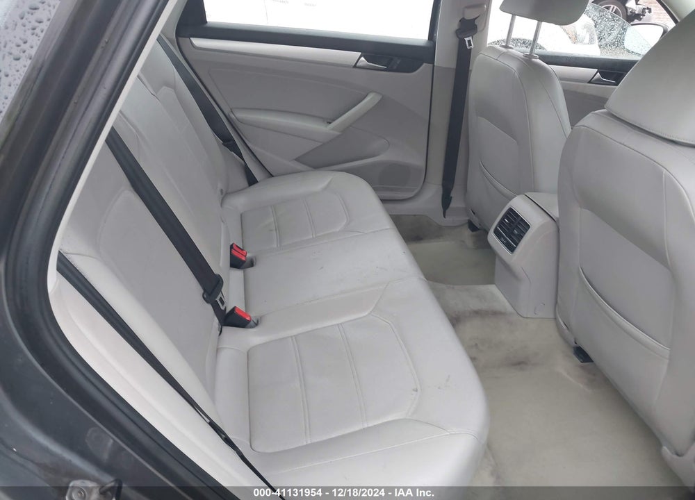 2013 VOLKSWAGEN PASSAT VIN: 1VWBH7A36DC049658