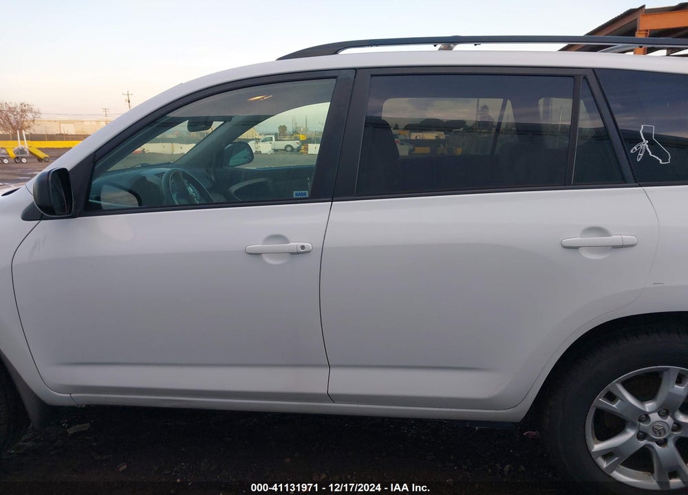 2011 TOYOTA RAV4 VIN: 2T3BF4DV6BW117178