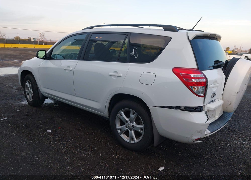 2011 TOYOTA RAV4 VIN: 2T3BF4DV6BW117178