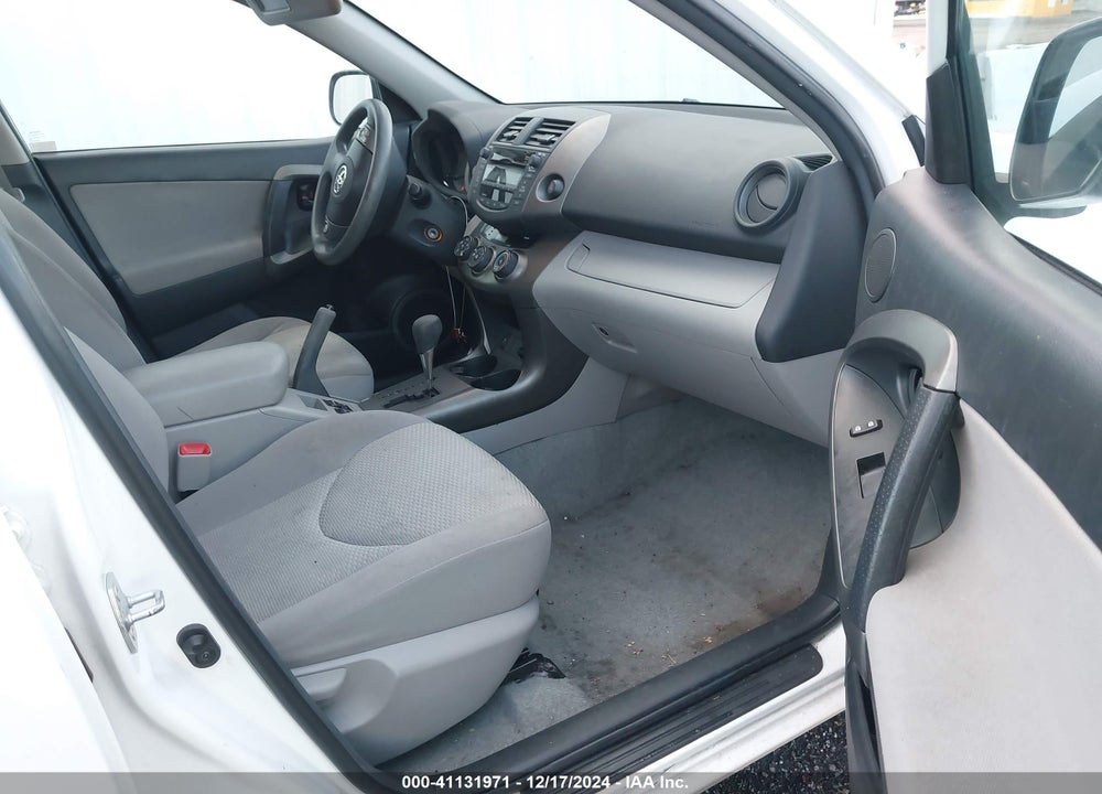 2011 TOYOTA RAV4 VIN: 2T3BF4DV6BW117178