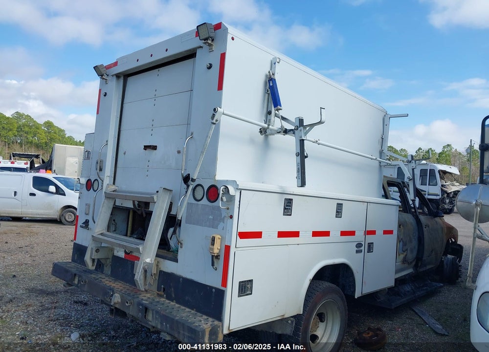 2015 RAM 5500 CHASSIS TRADESMAN/SLT/LAIE VIN: 3C7WRNEL0FG689500