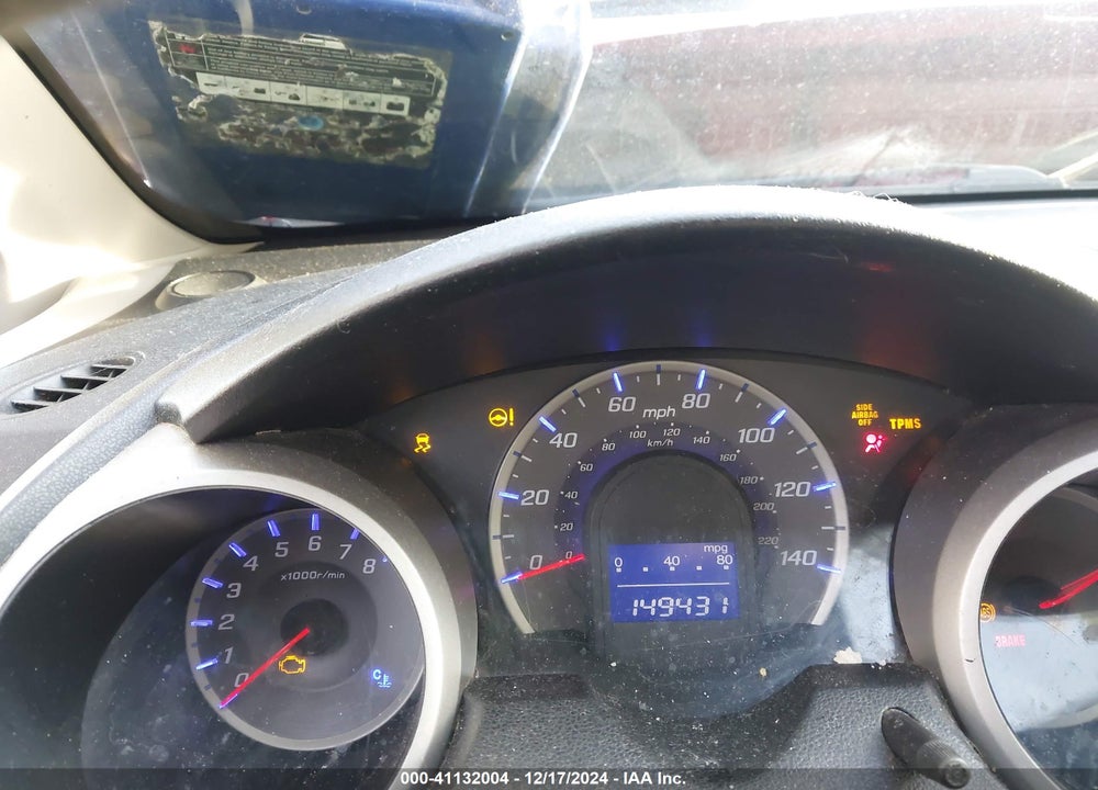 2013 HONDA FIT VIN: JHMGE8H37DC004840