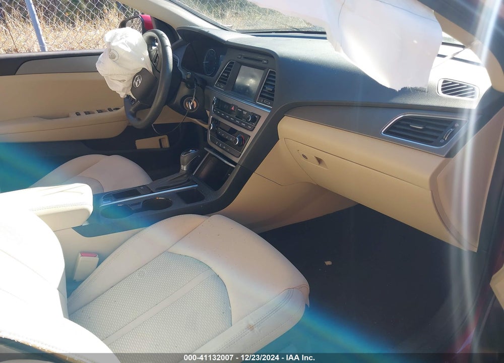 2016 HYUNDAI SONATA SE VIN: 5NPE24AF3GH409312