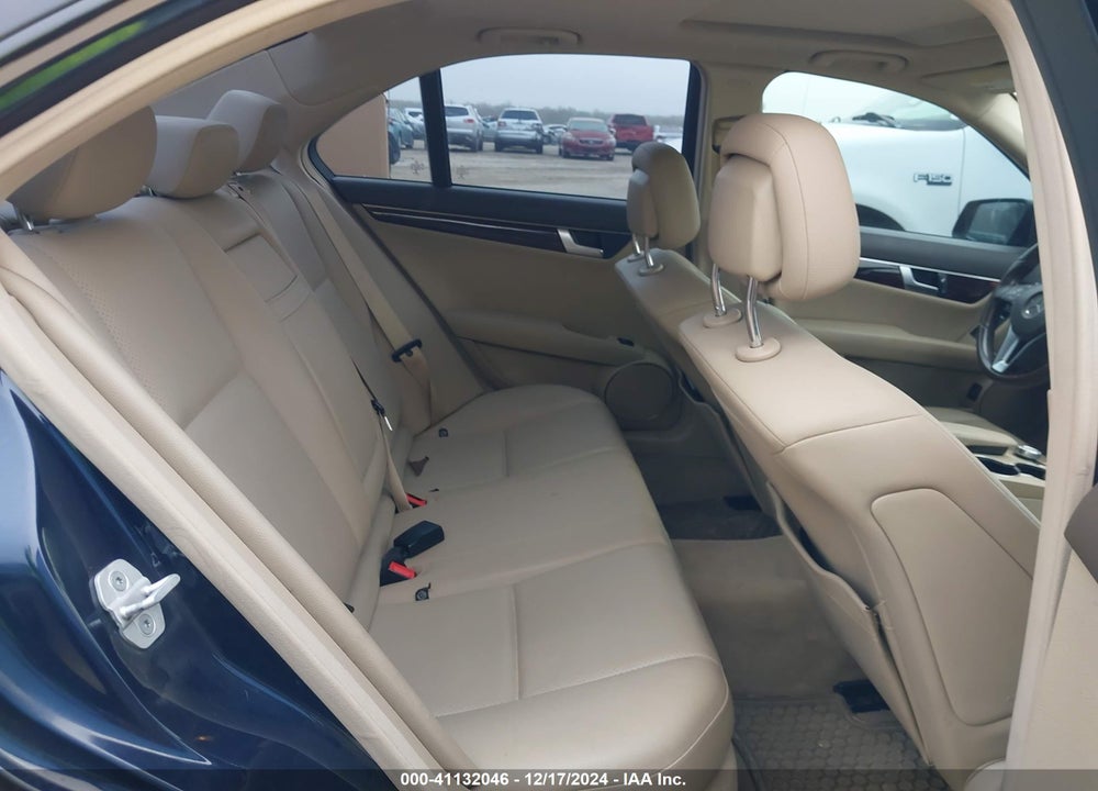 2014 MERCEDES-BENZ C 250 VIN: WDDGF4HB7EA960997