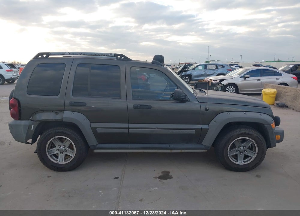 2005 JEEP LIBERTY RENEGADE VIN: 1J4GL38K45W558168