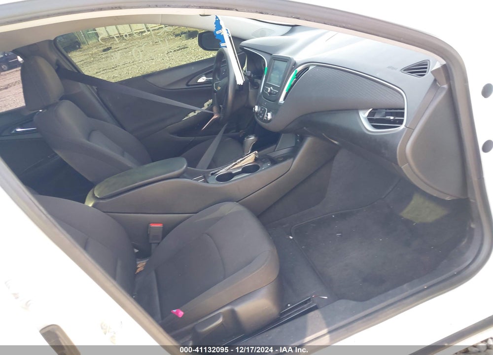 2018 CHEVROLET MALIBU VIN: 1G1ZB5ST2JF220527
