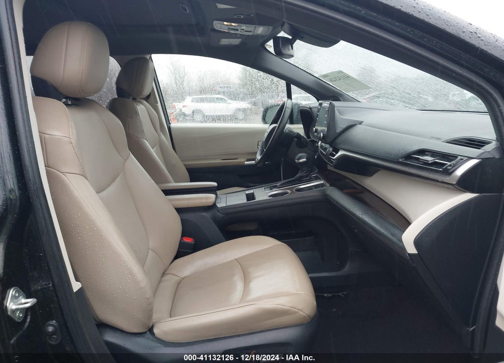 2022 TOYOTA SIENNA XLE VIN: 5TDJRKEC0NS089436