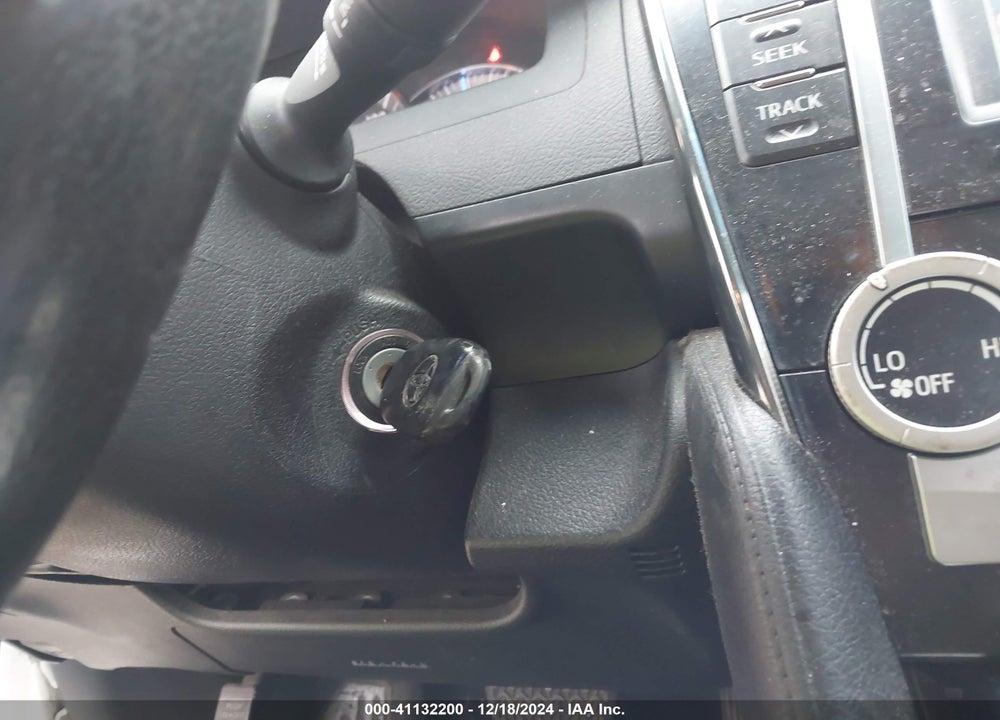 2014 TOYOTA CAMRY SE VIN: 4T1BF1FK9EU755133