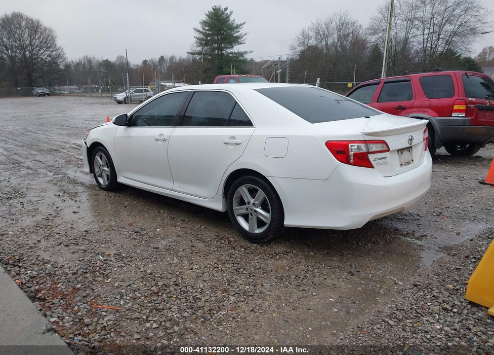 2014 TOYOTA CAMRY SE VIN: 4T1BF1FK9EU755133