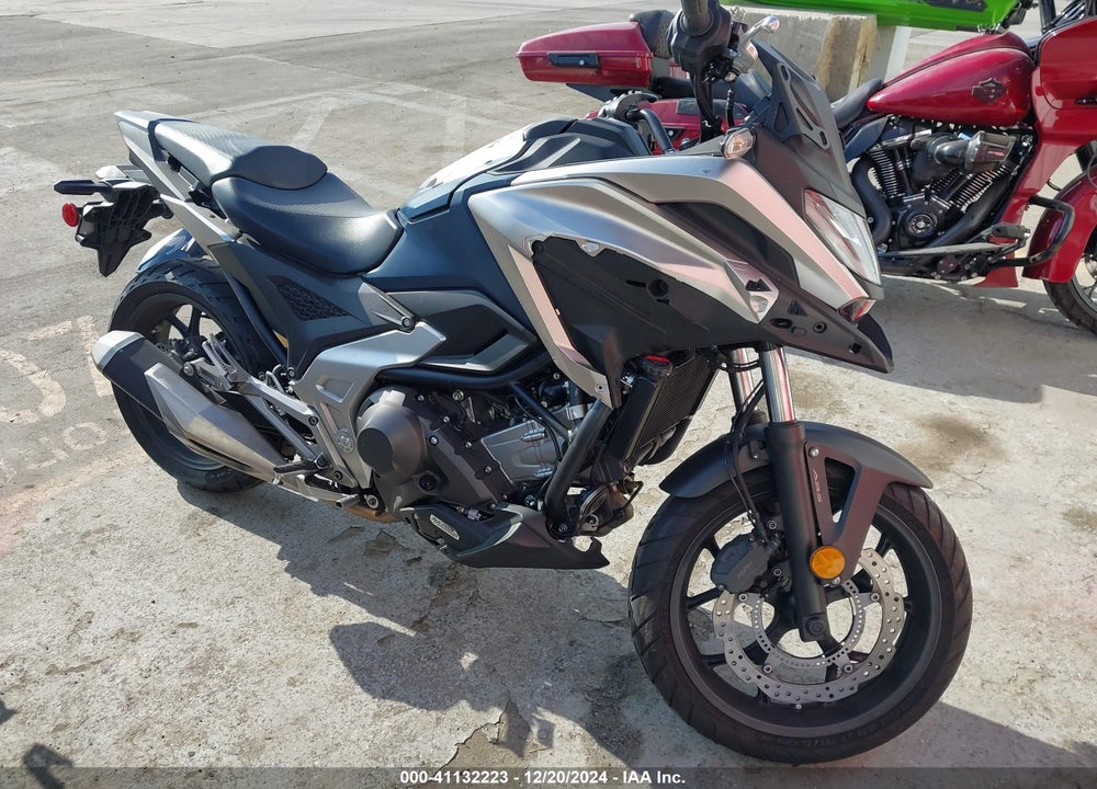 2024 HONDA NC750 XD VIN: JH2RH091XRK300276