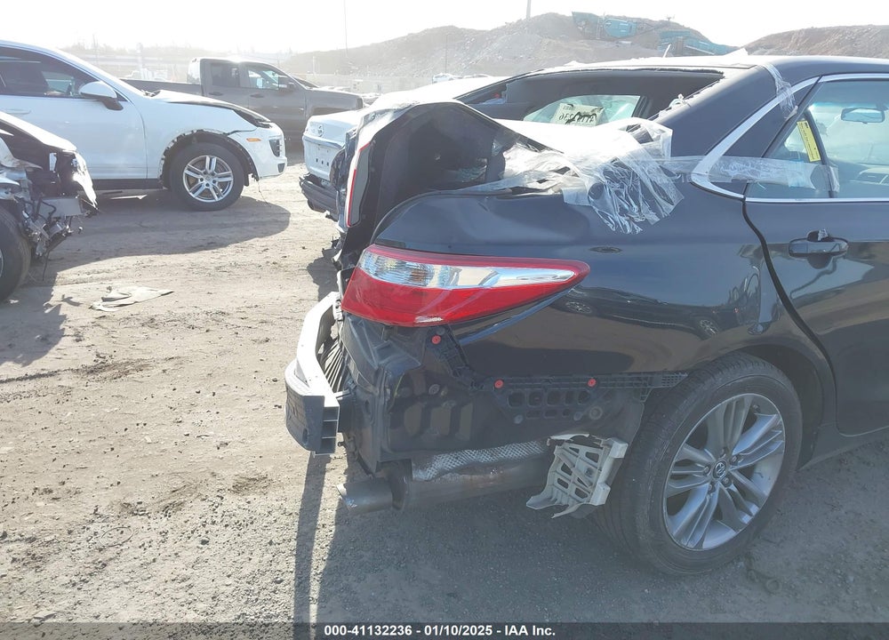 2016 TOYOTA CAMRY SE VIN: 4T1BF1FK5GU136449