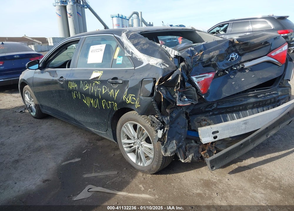 2016 TOYOTA CAMRY SE VIN: 4T1BF1FK5GU136449