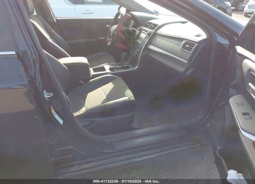 2016 TOYOTA CAMRY SE VIN: 4T1BF1FK5GU136449