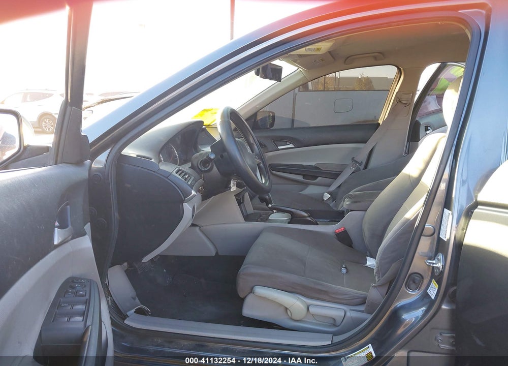 2012 HONDA ACCORD 2.4 LX VIN: 1HGCP2F38CA139881