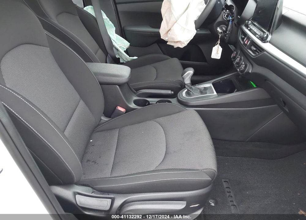 2023 KIA FORTE VIN: 3KPF24AD5PE542211