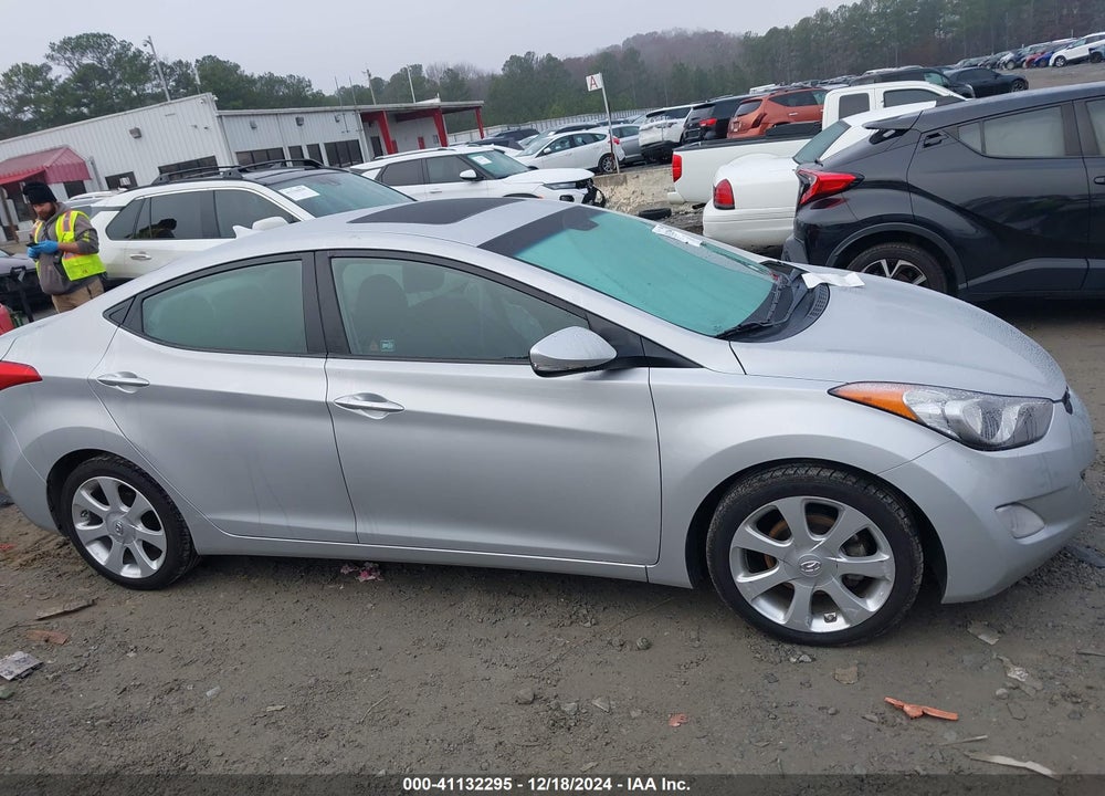 2013 HYUNDAI ELANTRA VIN: KMHDH4AE9DU780750