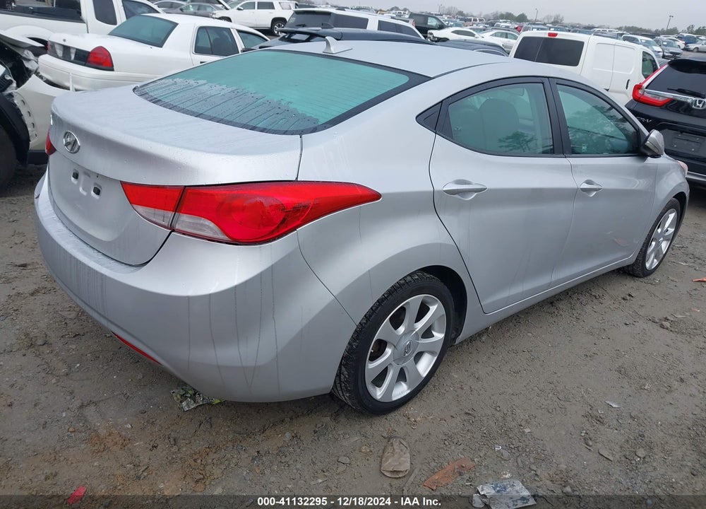2013 HYUNDAI ELANTRA VIN: KMHDH4AE9DU780750