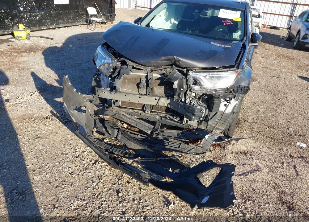 2018 TOYOTA RAV4 LE VIN: 2T3ZFREV7JW517761