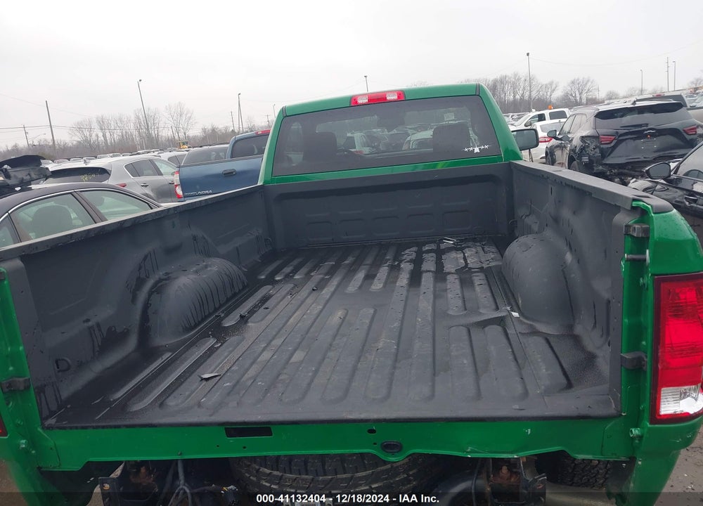 2019 RAM 1500 CLASSIC TRADESMAN 4X4 8' BOX VIN: 3C6JR7DT8KG506785