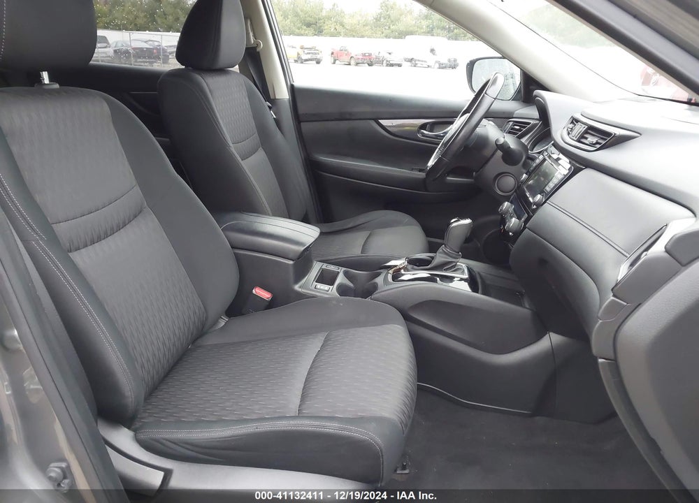 2018 NISSAN ROGUE SV VIN: JN8AT2MV1JW304261