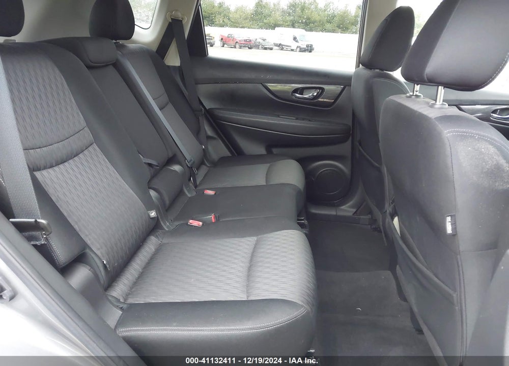 2018 NISSAN ROGUE SV VIN: JN8AT2MV1JW304261