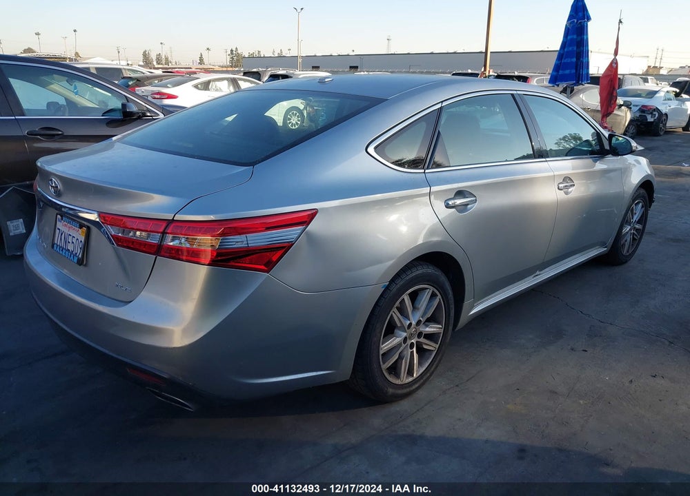 2015 TOYOTA AVALON XLE VIN: 4T1BK1EB4FU158146