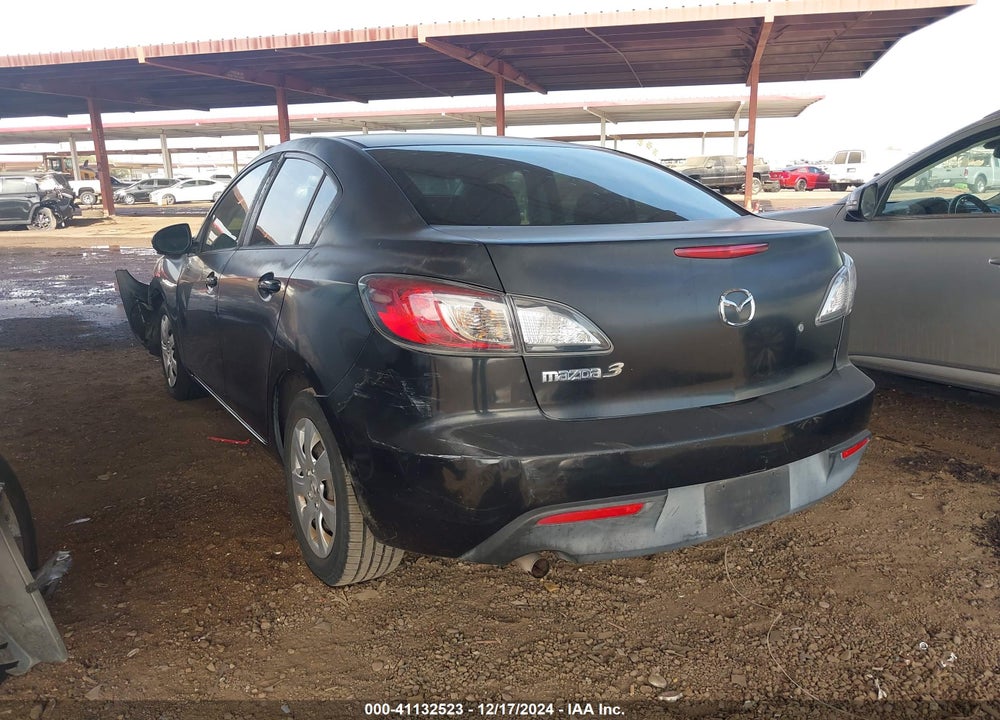 2011 MAZDA 3 I SPORT VIN: JM1BL1UG2B1370716