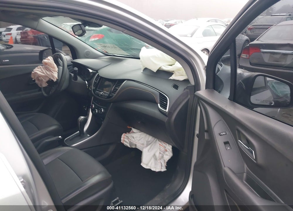 2018 CHEVROLET TRAX LT VIN: 3GNCJLSB1JL266021