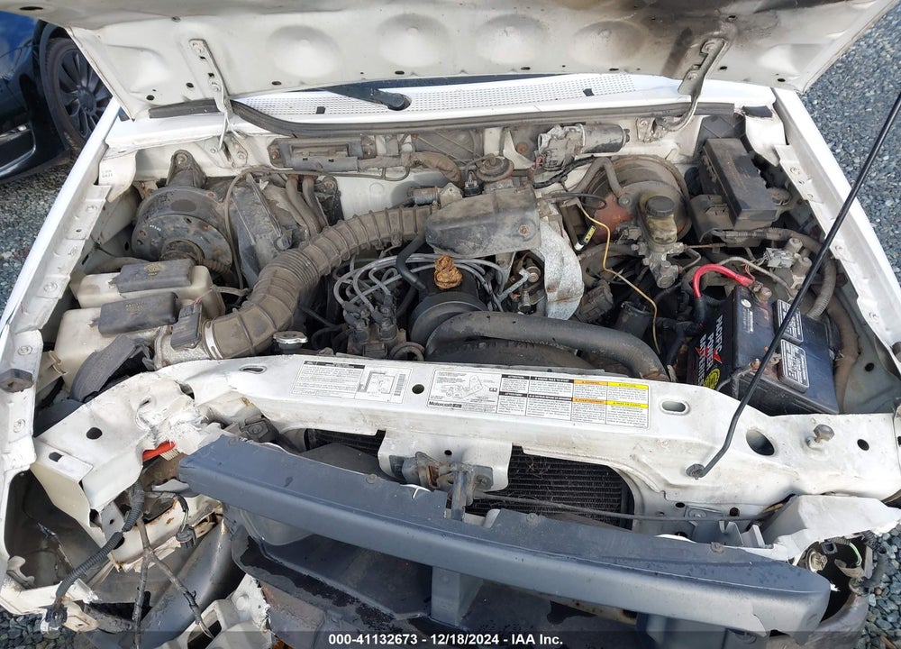 2000 FORD RANGER VIN: 1FTYR10C0YTB40536