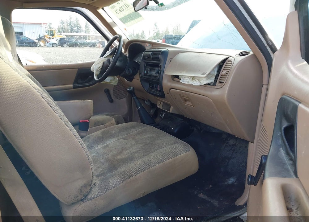 2000 FORD RANGER VIN: 1FTYR10C0YTB40536