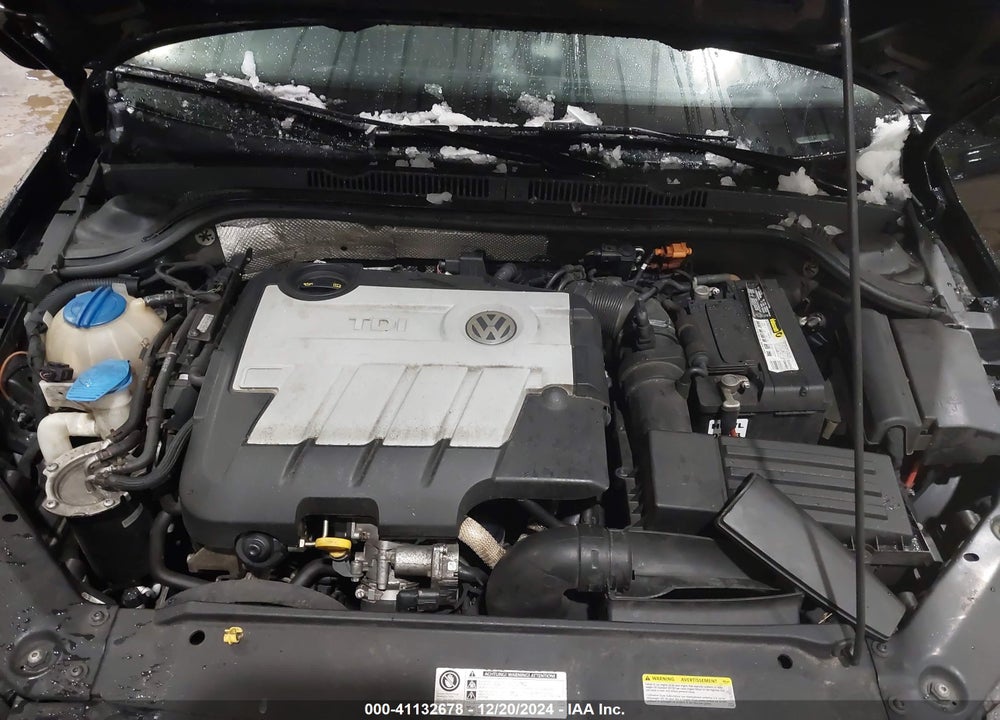 2014 VOLKSWAGEN JETTA 2.0L TDI VIN: 3VWLL7AJXEM331058